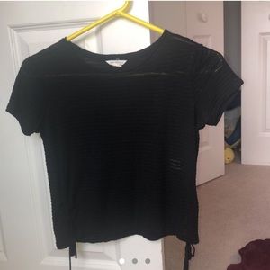 black cropped aero shirt